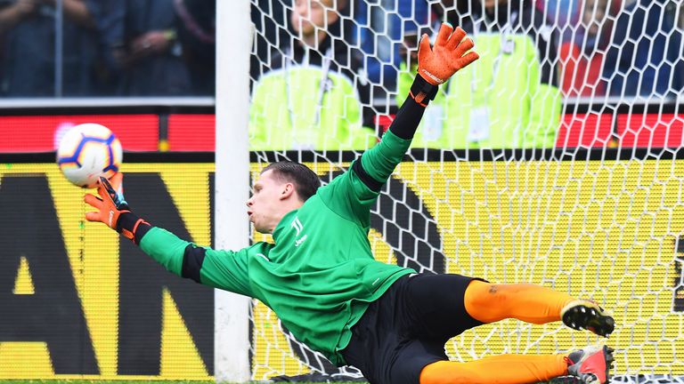 6. Wojciech Szczesny (Juventus Turin, 11 Liga-Einsätze) - Gegentore: 8, Gegentore pro Spiel: 0,73, Zu-Null-Spiele: 4