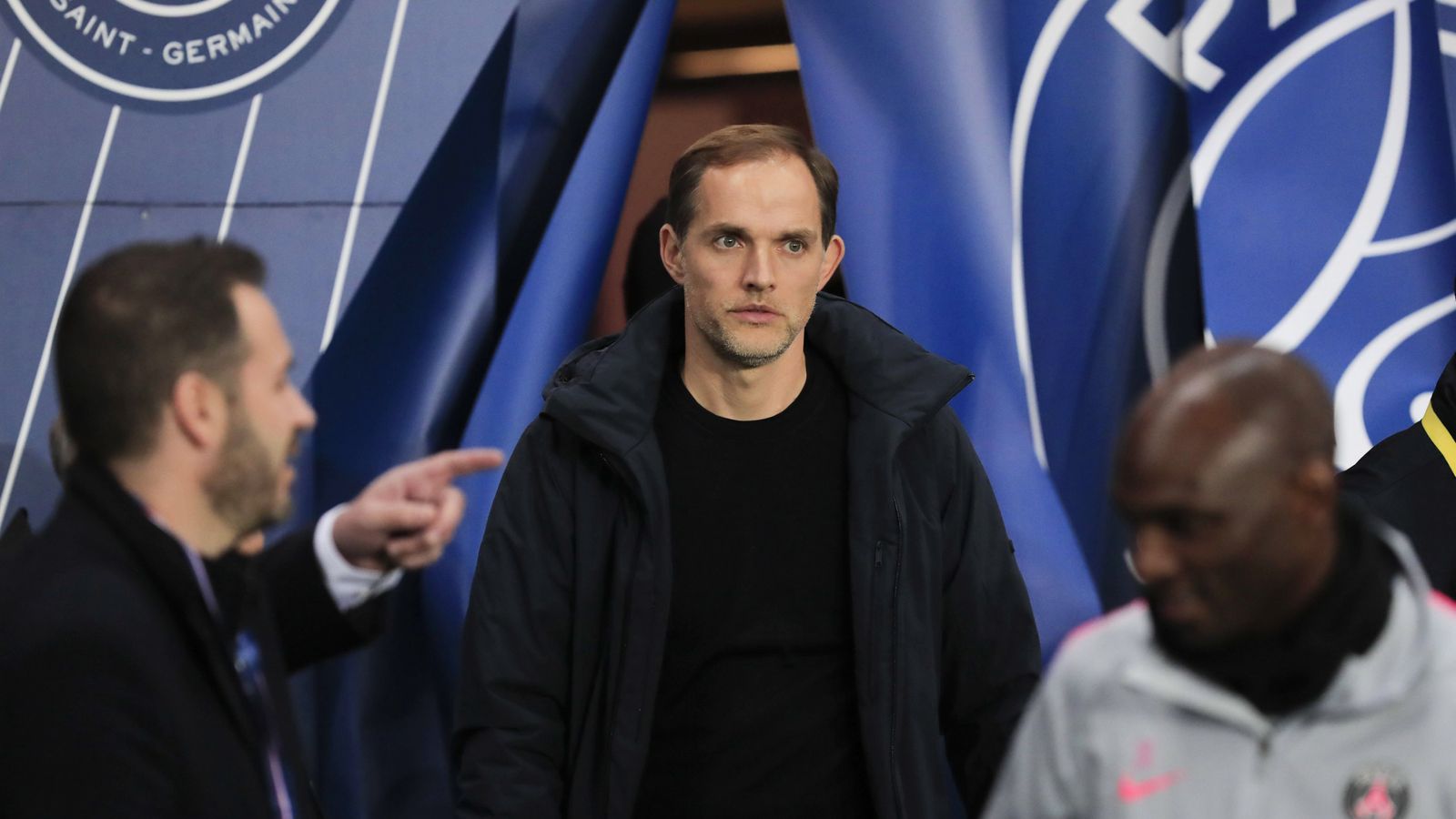 Psg trainer gehalt