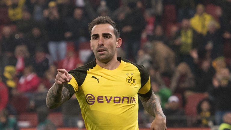 Dortmunds Paco Alcacer feiert seine Derby-Premiere. Knipst er gegen den Erzfeind?
