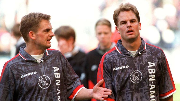 Die De Boer-Zwillinge Frank und Ronald sind echte Eigengewächse des Vereins! Beide wechselten 1999 zum FC Barcelona, beide kehrten aber später zurück nach Amsterdam und haben verschiedene Trainerposten übernommen.