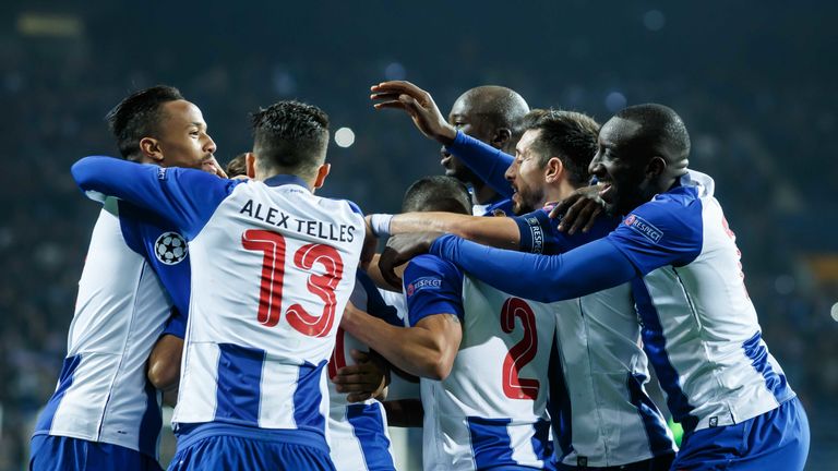 13. FC Porto: Die Portugiesen sind glänzend in Form, rutschen aber trotz 3:1-Sieg gegen Schalke und zwei Dreiern in der Liga leicht nach unten (11). Weil andere Top-Teams  zu alter Stärke gefunden haben.