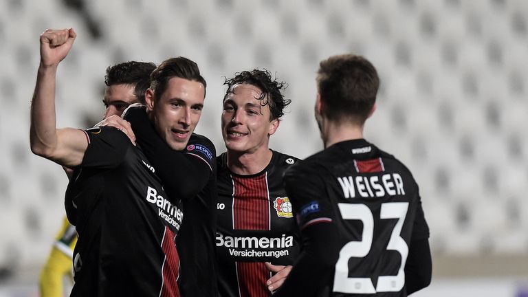 Bayer Leverkusen sichert sich den Gruppensieg mit einem Kantersieg.