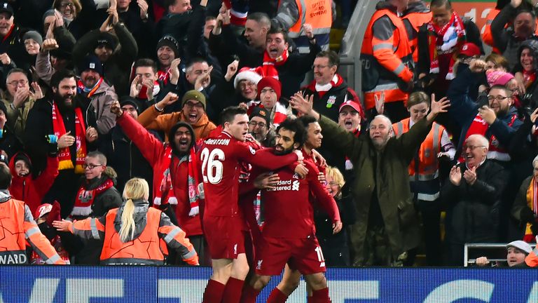 Mo Salah beschert dem FC Liverpool mit seinem entscheidenden Tor gegen Neapel das Champions-League-Achtelfinale.