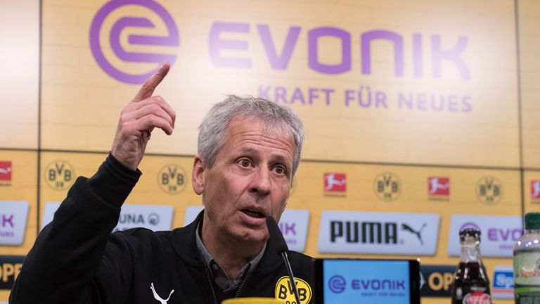 BVB-Trainer Lucien Favre spricht über das Spitzenspiel gegen seinen Ex-Klub Borussia Mönchengladbach.