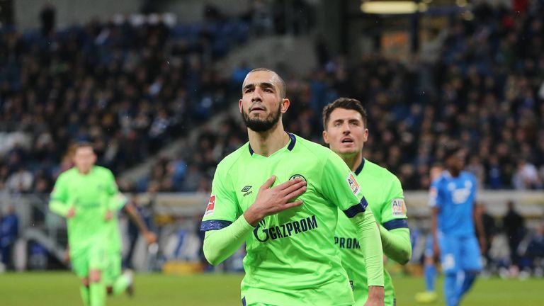 Nabil Bentaleb (Schalke 04) behielt beim Elfer-Wahnsinn gegen Hoffenheim einen kühlen Kopf und verwandelte den Strafstoß der Knappen eiskalt. Damit sicherte er den Schalkern das 1:1-Unentschieden.