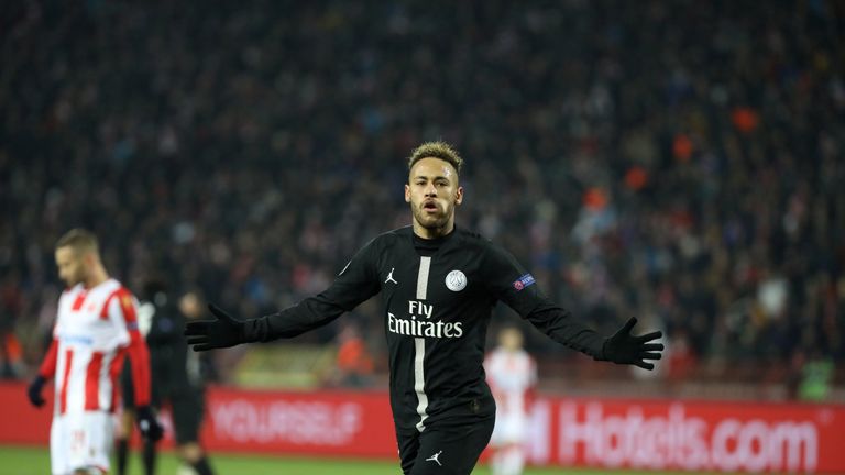 Neymar (Paris Saint-Germain) - Auch der Rekordeinkauf ließ die PSG-Fans oft jubeln. Er war ebenfalls an sieben Treffern beteiligt (5 Tore, 2 Vorlagen). Damit waren die Außenbahnen des französischen Meisters top besetzt.