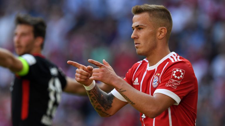 Ex-Bayern-Talent Niklas Dorsch übt Kritik am Deutschen Rekordmeister und schickt eine Warnung an die aktuellen FCB-Youngster.