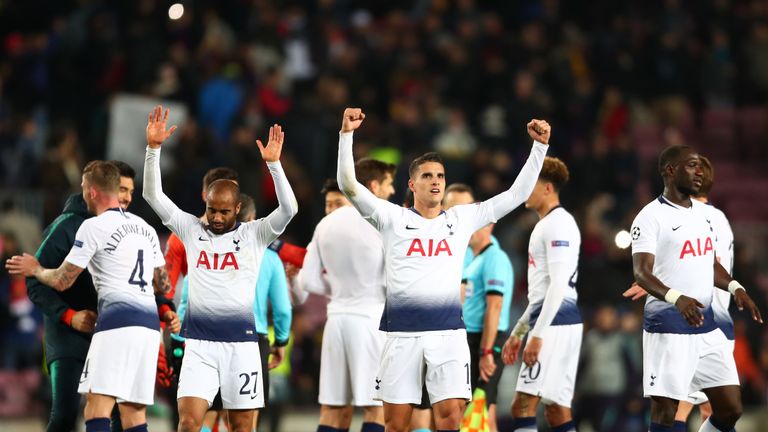 Durch das Remis beim FC Barcelona sichert sich Tottenham das zweite Ticket in der Gruppe B aufs Achtelfinale.