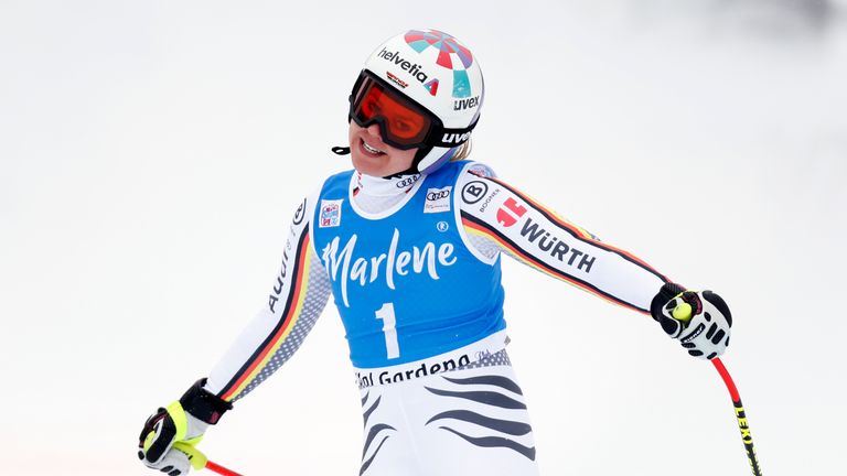 Viktoria Rebensburg verpasst den Sieg um 14 Hundertstel-Sekunden.