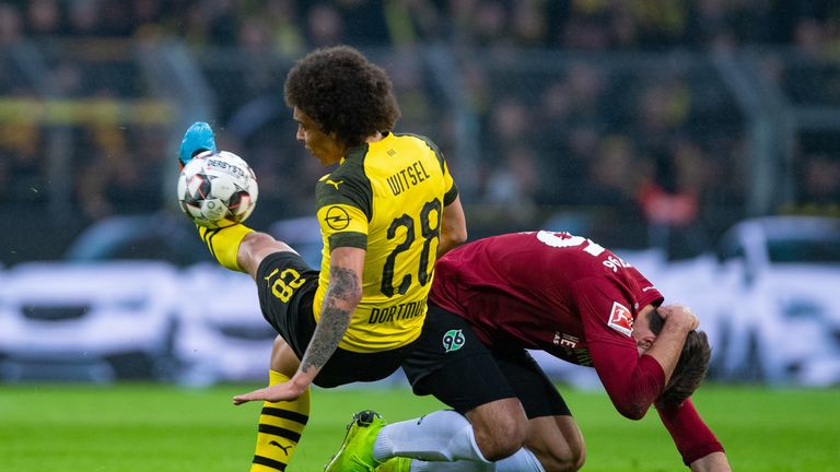 Axel Witsel: War über weite Strecken unsichtbar, erzielte in der 90. Minute dennoch sein drittes Saisontor mit einem sehenswerten Weitschuss. Defensiv wieder ein Anker, offensiv trotz seines Treffers eher zurückhaltend - Note: 2