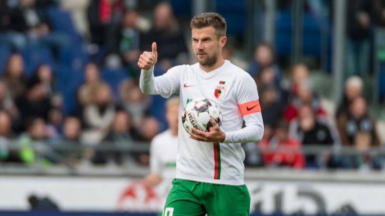 Kapitän Daniel Baier bleibt dem FC Augsburg treu.