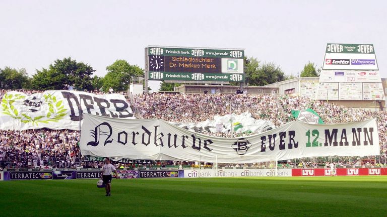 Das altehrwürdige Bökelbergstadion von Borussia Mönchengladbach wurde 2004 abgerissen.