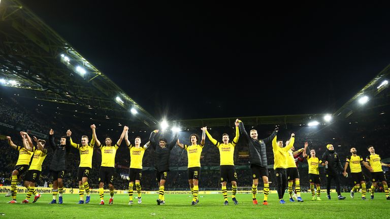 12. Borussia Dortmund: 28.449.103 Follower