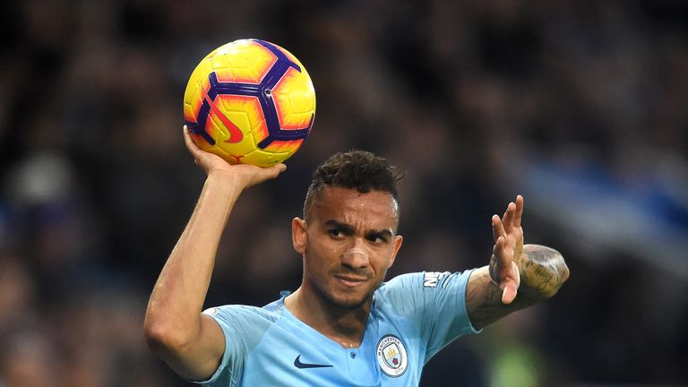 Danilo: Der Rechtsfuß könnte auf die linke Seite rutschen, ist aber nur die B-Lösung, da Mendy verletzt fehlt. Für ihn könnte aber auch der unerfahrene Zinchenko starten.