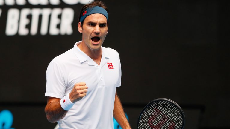 Mit viel Mühe hat Roger Federer bei den Australian Open die dritte Runde erreicht.