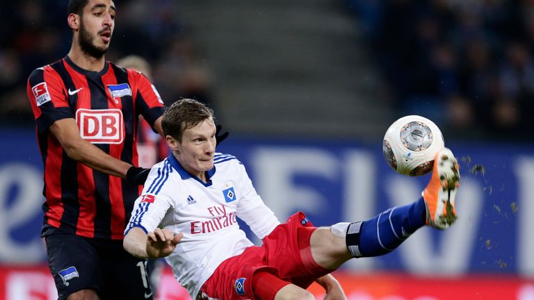 Weiterhin aktiv ist Marcell Jansen. Zwar beendete der ehemalige Nationalspieler im Alter von nur 29 Jahren überraschend seine Bundesliga-Laufbahn, doch seit Januar 2018 läuft er für die dritte Mannschaft des HSV in der Landesliga auf.