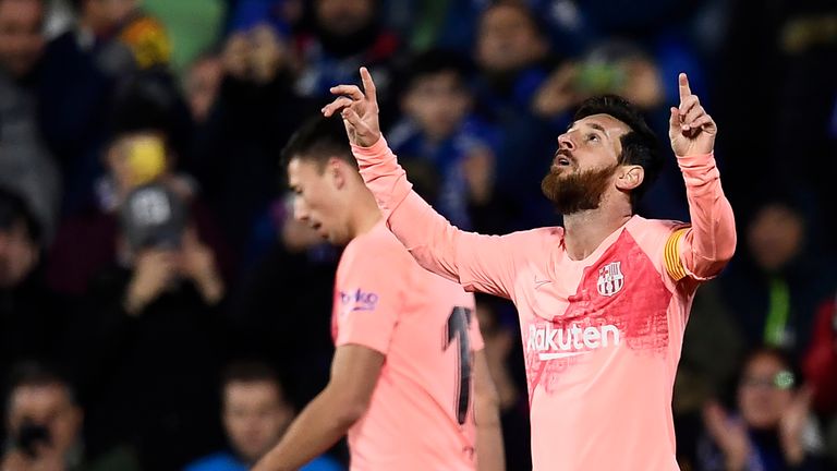 Platz 7 - Lionel Messi: Stolze 171,3 Millionen Euro soll der fünffache Weltfußballer Wert sein. Mit seinen 32 Jahren ist der Barca-Profi zudem der mit Abstand älteste Spieler der Top 10.