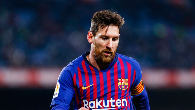 Lionel Messi und der FC Barcelona müssen weiter ums das Pokal-Viertelfinale zittern.