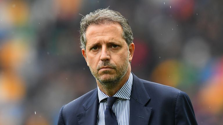 Juventus-Sportdirektor Fabio Paratici soll in einem Restaurant einen zerrissenen Zettel mit den Transferzielen zurückgelassen haben.