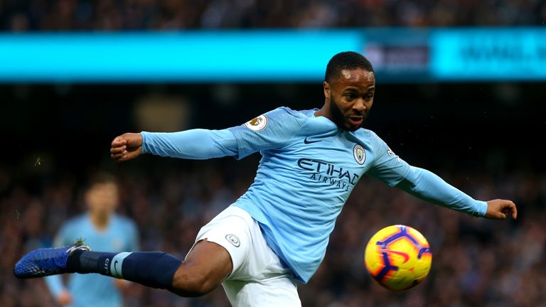 Sterling: Kann seine Stärken besser ausspielen, wenn er über die Außenbahn kommt. Neun Treffer und sechs Vorlagen – er ist die beste Offensivwaffe der Citizens.