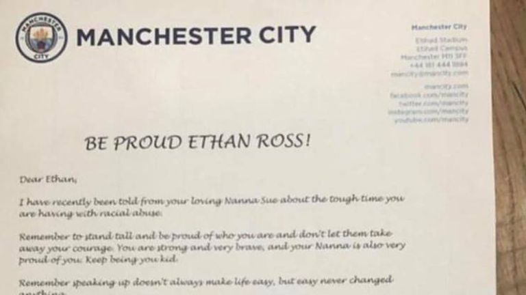 Raheem Sterling schickt einen aufmunternden Brief an einen jungen Fan von Manchester City (Bildquelle: twitter@THEMCFCVIEW_).