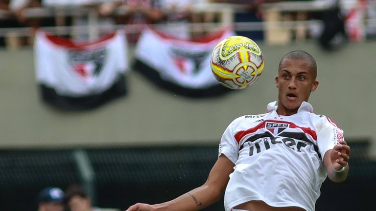 Neuzugang für die Innenverteidigung der Eintracht: Lucas Silva Melo, genannt Tuta.
