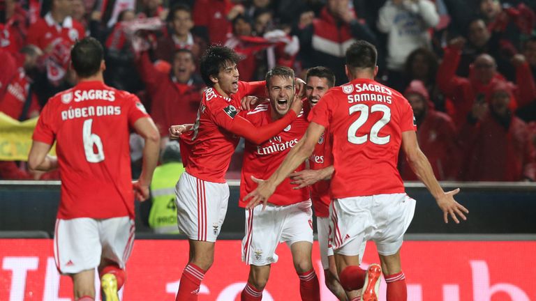 Benfica Lissabon feiert einen Kantersieg in der Liga.