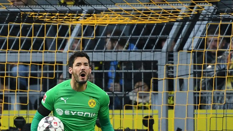 BVB-Keeper Roman Bürki muss in der Schlussphase gegen Hoffenheim dreimal hinter sich greifen.