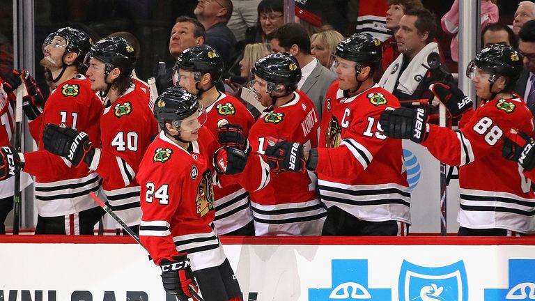 Dominik Kahun trifft für die Chicago Blackhawks doppelt.