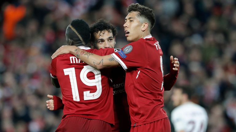 Die Liverpool-Angreifer Sadio Mane, Mohamed Salah und Roberto Firmino stehen für Torgefahr.