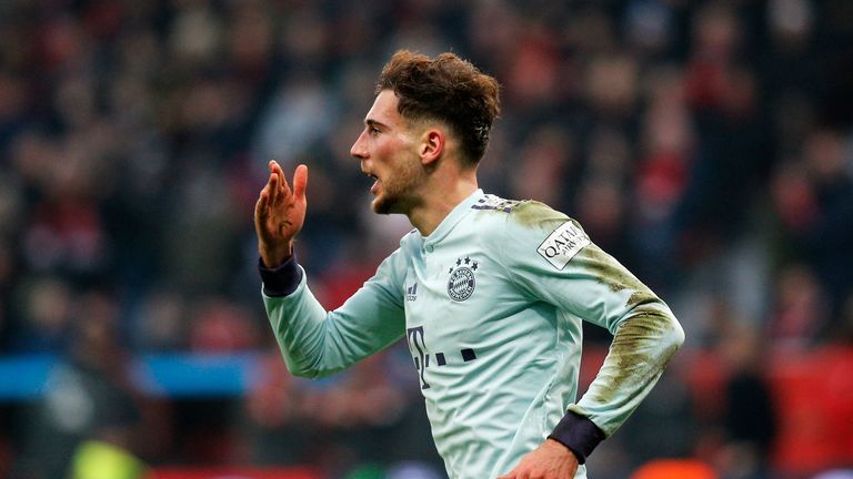 LEON GORETZKA: Stellte seine Torgefahr auch auf der Sechser-Position unter Beweis und brachte die Bayern mit einem Kopfball aus kurzer Distanz in Führung. Insgesamt aber nicht so präsent wie in den vergangenen Wochen. NOTE: 3