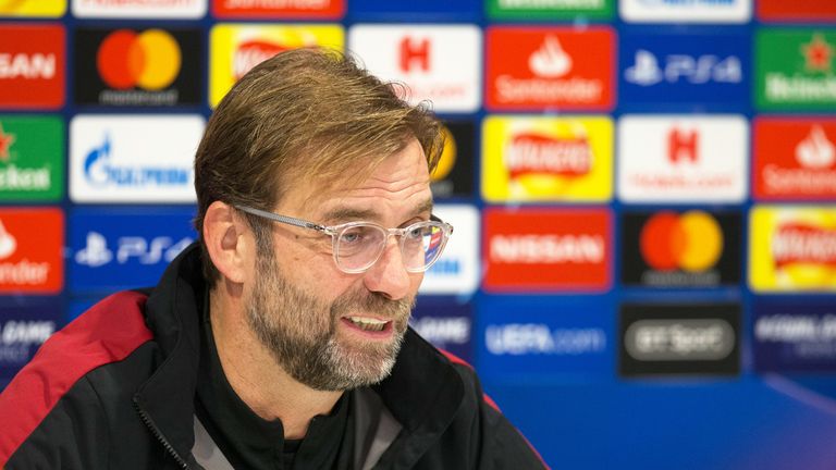 Liverpool-Trainer Jürgen Klopp stellt sich vor dem Champions-League-Kracher gegen die Bayern den Fragen der Journalisten.