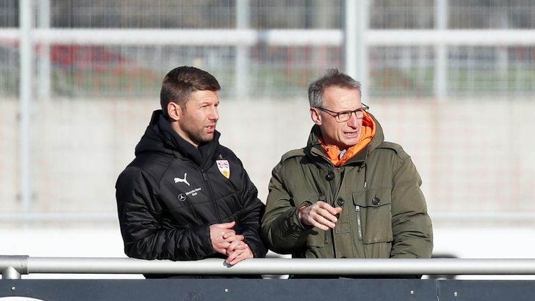 Michael Reschke (r.) wurde als VfB-Sportvorstand  abberufen. Seine Nachfolge übernimmt Thomas Hitzlsperger (l.).