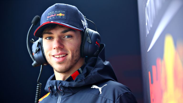 Red Bull - Pierre Gasly: Der 23-jährige Franzose wurde im vergangenen Jahr in einem Toro Rosso 15. bei der WM. Nun bekommt er vom großen Bruder Red Bull die Chance, in einem Top-Auto zu fahren. 