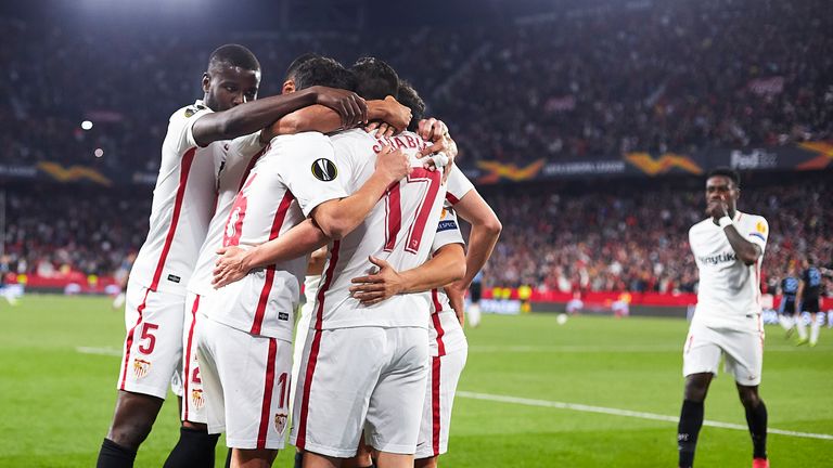 Der FC Sevilla steht als erstes Team im Achtelfinale der Europa League.