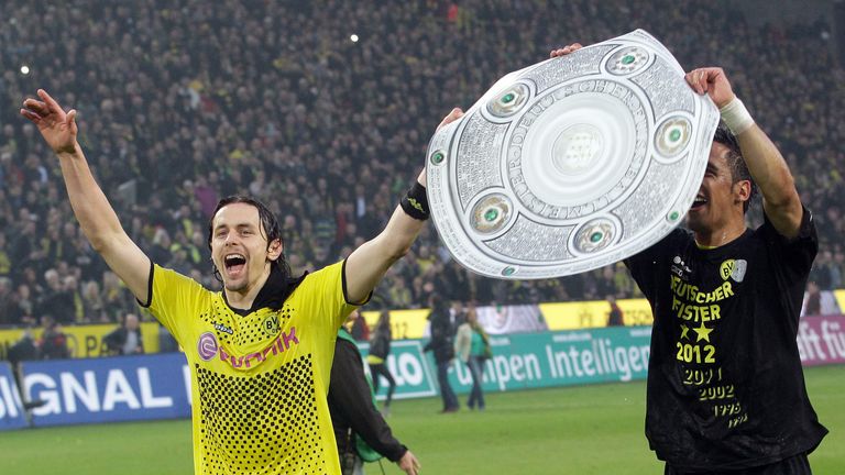 Neven Subotic gewann 2011 und 2012 die Deutsche Meisterschaft mit Borussia Dortmund.