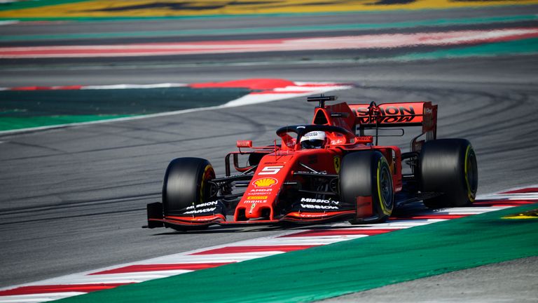 Ferrari hat bei seinem neuen Modell SF90 das neue  Aerodynamik-Reglement umgesetzt.
