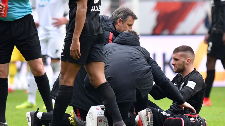 Frankfurts Ante Rebic hat sich im Spiel gegen die TSG Hoffenheim verletzt und fällt gegen Inter Mailand aus.