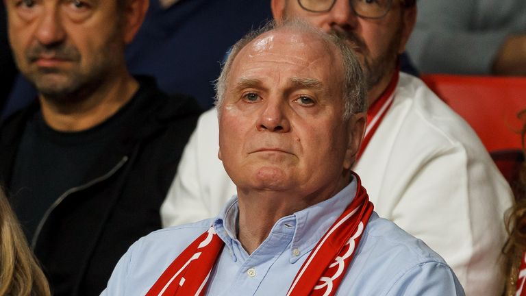 Uli Hoeneß will sich zur Entscheidung von Bundestrainer Joachim Löw demnächst noch ausführlicher äußern.