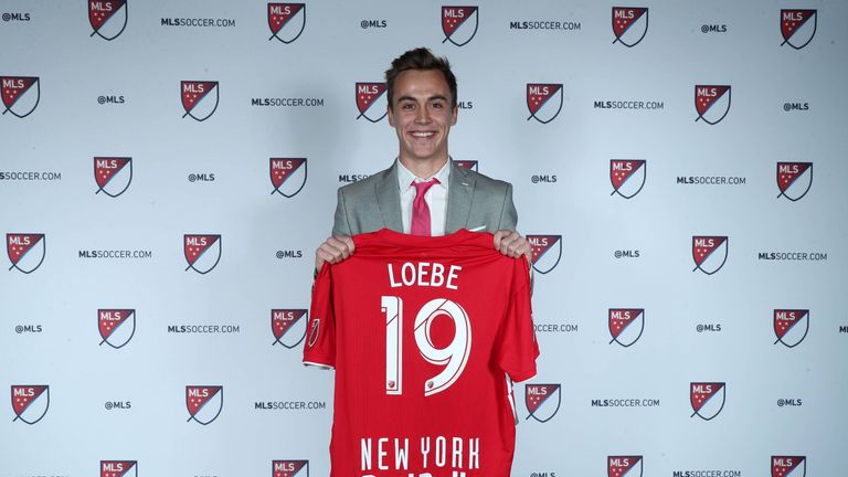 Janos Löbe (23, New York Red Bulls) steht vor seiner ersten MLS-Saison. Der Flügelspieler ist auf der linken Seite zuhause. In Deutschland sammelte Löbe in der Jugend von Mönchengladbach und vom Wuppertaler SV Erfahrungen. 