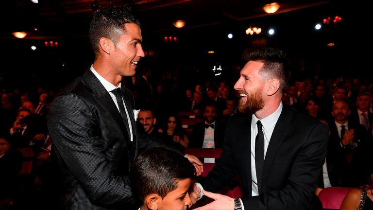 Lionel Messi im Interview: ''Ohne ihn (Ronaldo, Anm. d. Red.) und mich sind die besten Spieler der Welt...''