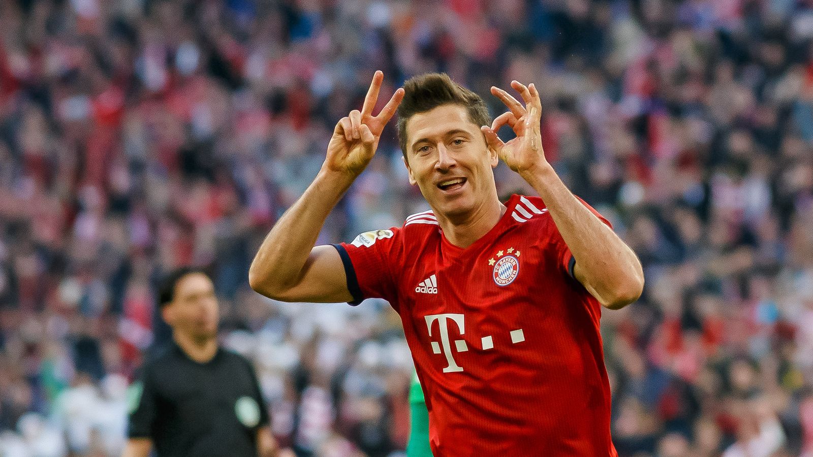 Sky exklusiv: Lewandowski erhält Rentenvertrag beim FC ...