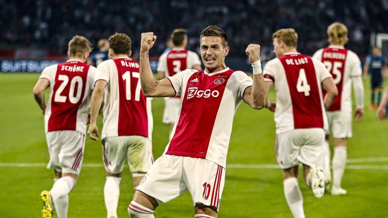 Ajax Amsterdam und der FC Barcelona können in dieser Saison noch das Triple aus Meisterschaft, Pokal und Champions League holen.