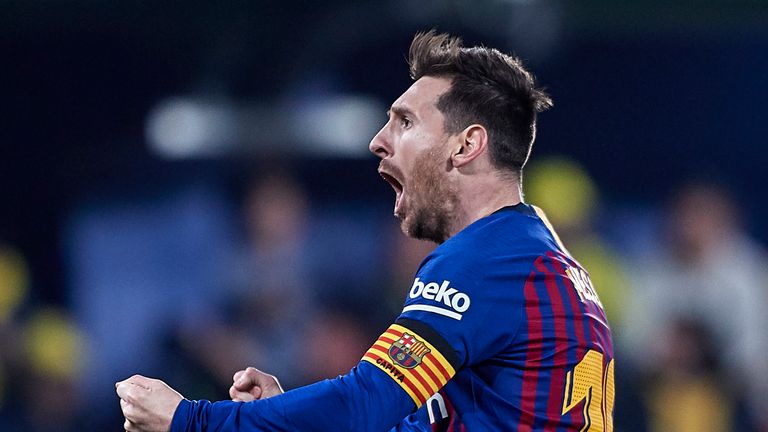 Lionel Messi bejubelt den späten Ausgleichstreffer zum 4:4-Endstand.