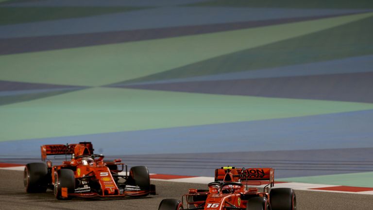 Ferraris Charles Leclerc war beim GP von Bahrain in der Schlussphase nur auf fünf statt wie üblich auf sechs Zylindern unterwegs.
