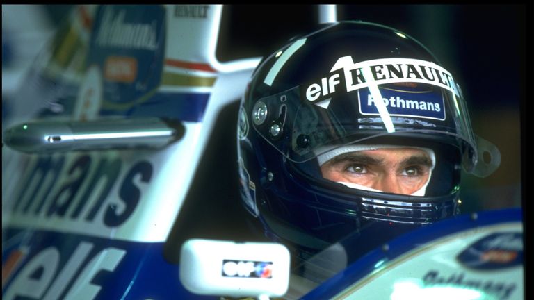 Nicht vorne und trotzdem Erster: Ohne ein einziges Mal in Führung zu sein, gelang es sieben Fahrern einen Grand Prix für sich zu entscheiden. So auch Damon Hill, der profitierte, weil Michael Schumacher aus der Wertung genommen wurde. 