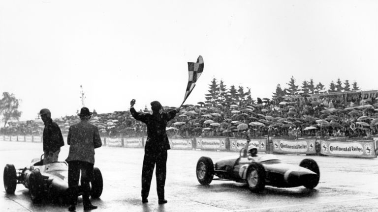 1961: 100. Großer Preis von Deutschland, Sieger: Stirling Moss (GBR) für Lotus 