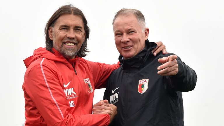 Trainer Martin Schmidt will den FC Augsburg zurück in die Erfolgsspur führen. 