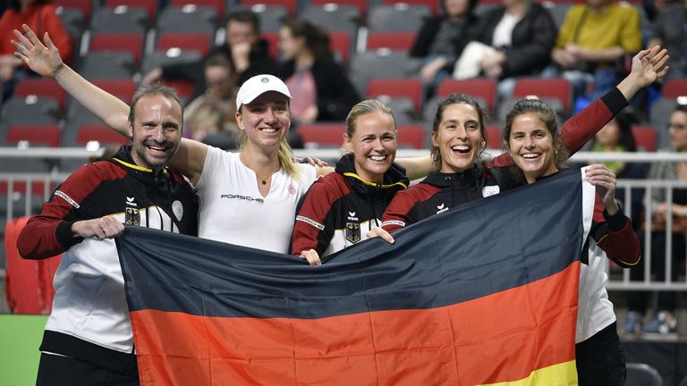 Das deutsche Fed-Cup-Team schlägt Lettland im Playoff.
