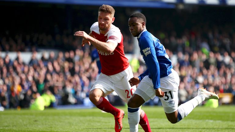 Shkodran Mustafi und der FC Arsenal verloren gegen den FC Everton.
